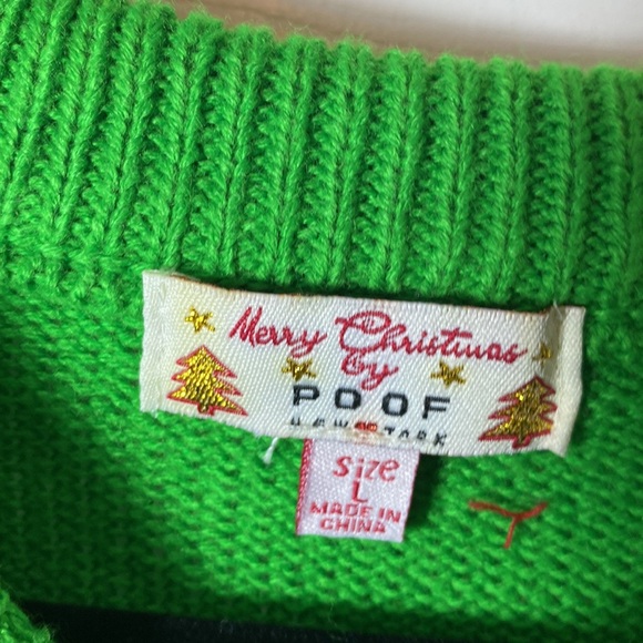 Merry Christmas by Poof! Santa Christmas Sweater Gnomes Size Large - Picture 3 of 11
